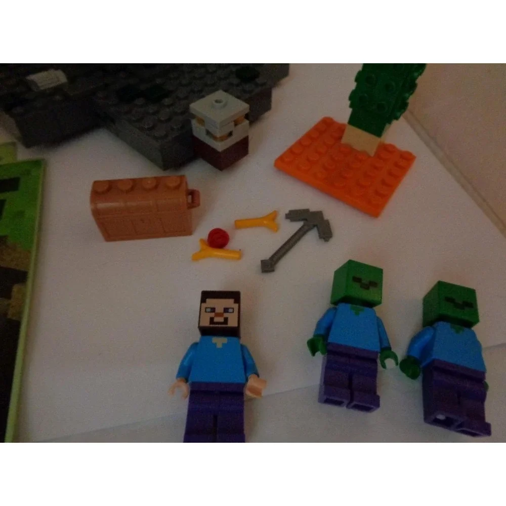 Lego 21119 Minecraft The Dungeon with Minifigures